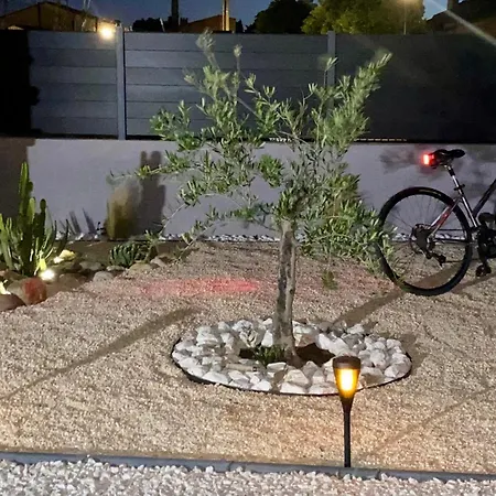 Frances - Maison Avec Jardin Et Terrasse Proche - Linge De Maison Inclus Ferienhaus